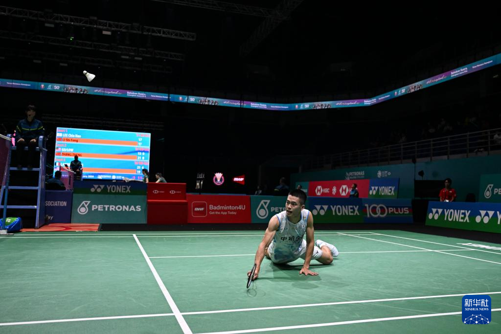 载了无数球 载了无数球